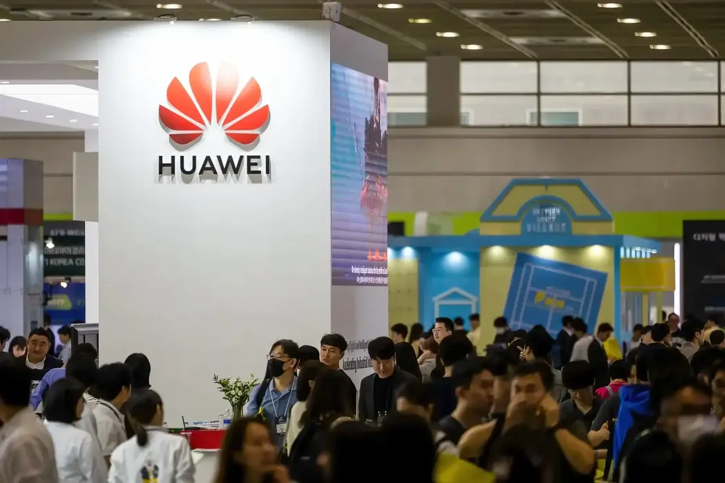 Huawei chào bán chip AI cũ ra nước ngoài cạnh tranh với Nvidia