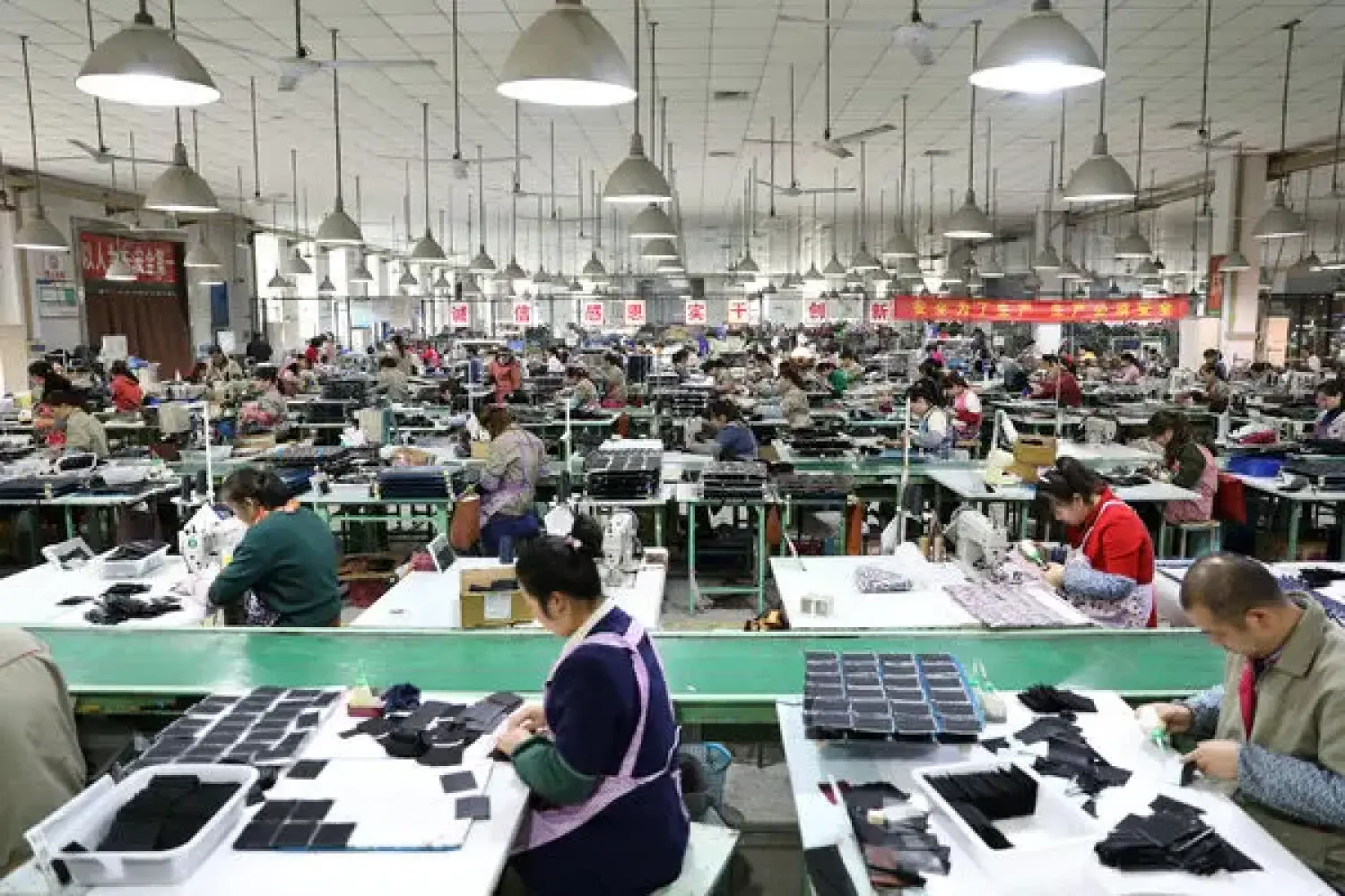 Chuỗi cung ứng chip có nguy cơ thành nạn nhân chiến sự Iran