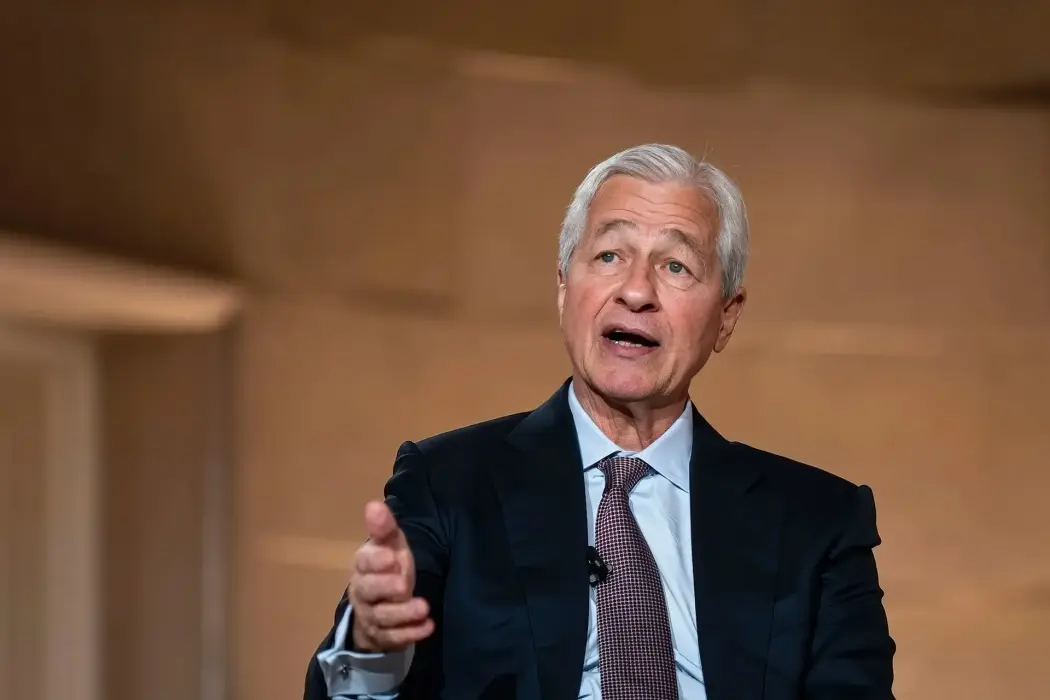 CEO JPMorgan cảnh báo kinh tế Mỹ về nguy cơ đình lạm, ủng hộ Fed duy trì lãi suất