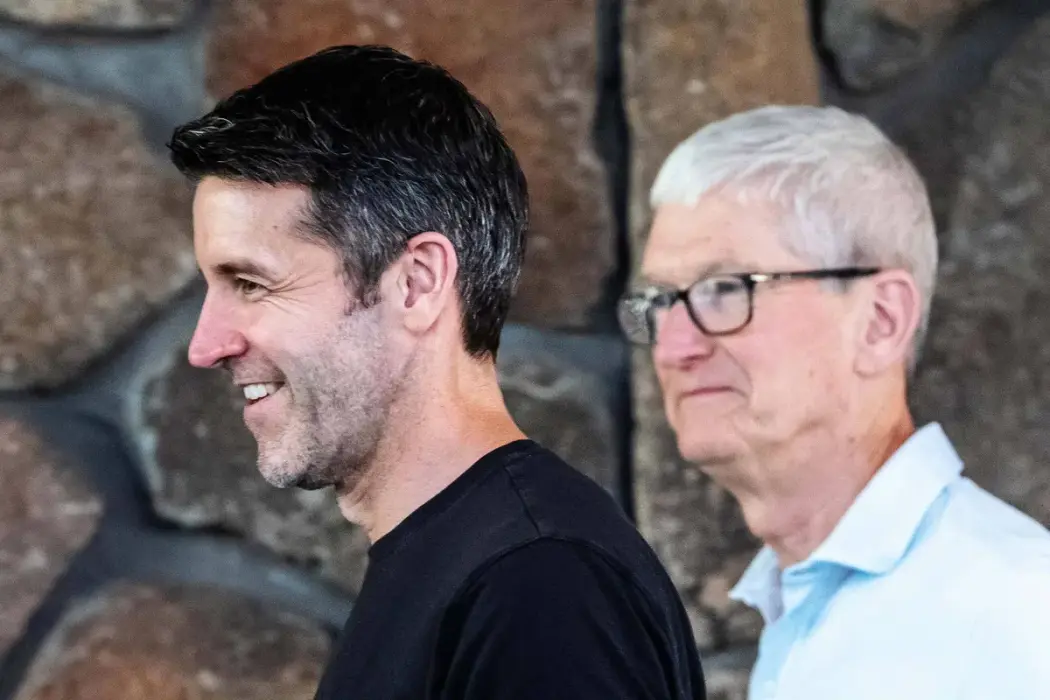 Ternus tiếp quản CEO Apple với ưu tiên hàng đầu là AI