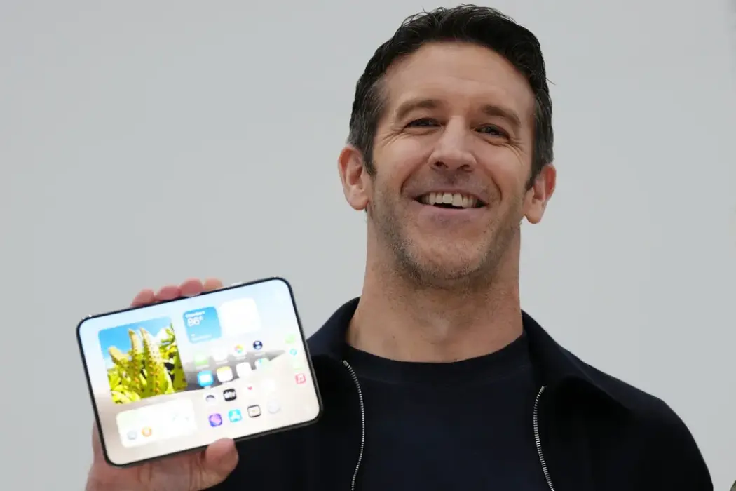 John Ternus cải tổ Apple: Ra sản phẩm nhanh hơn, bộ máy tinh gọn hơn