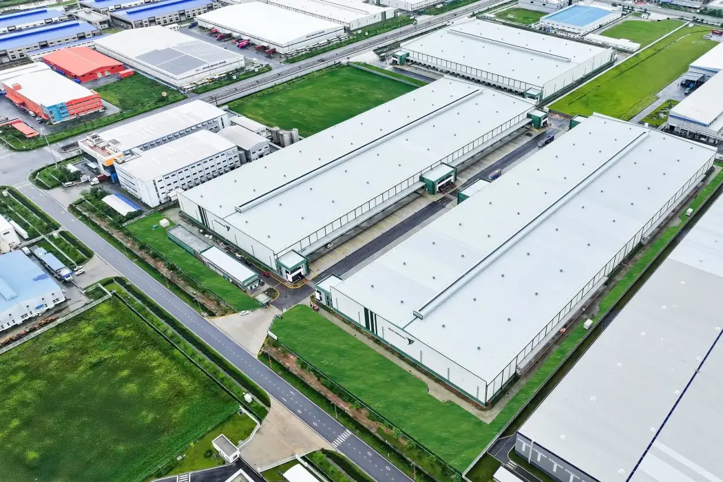 Nhà xưởng xây sẵn đón sóng mới