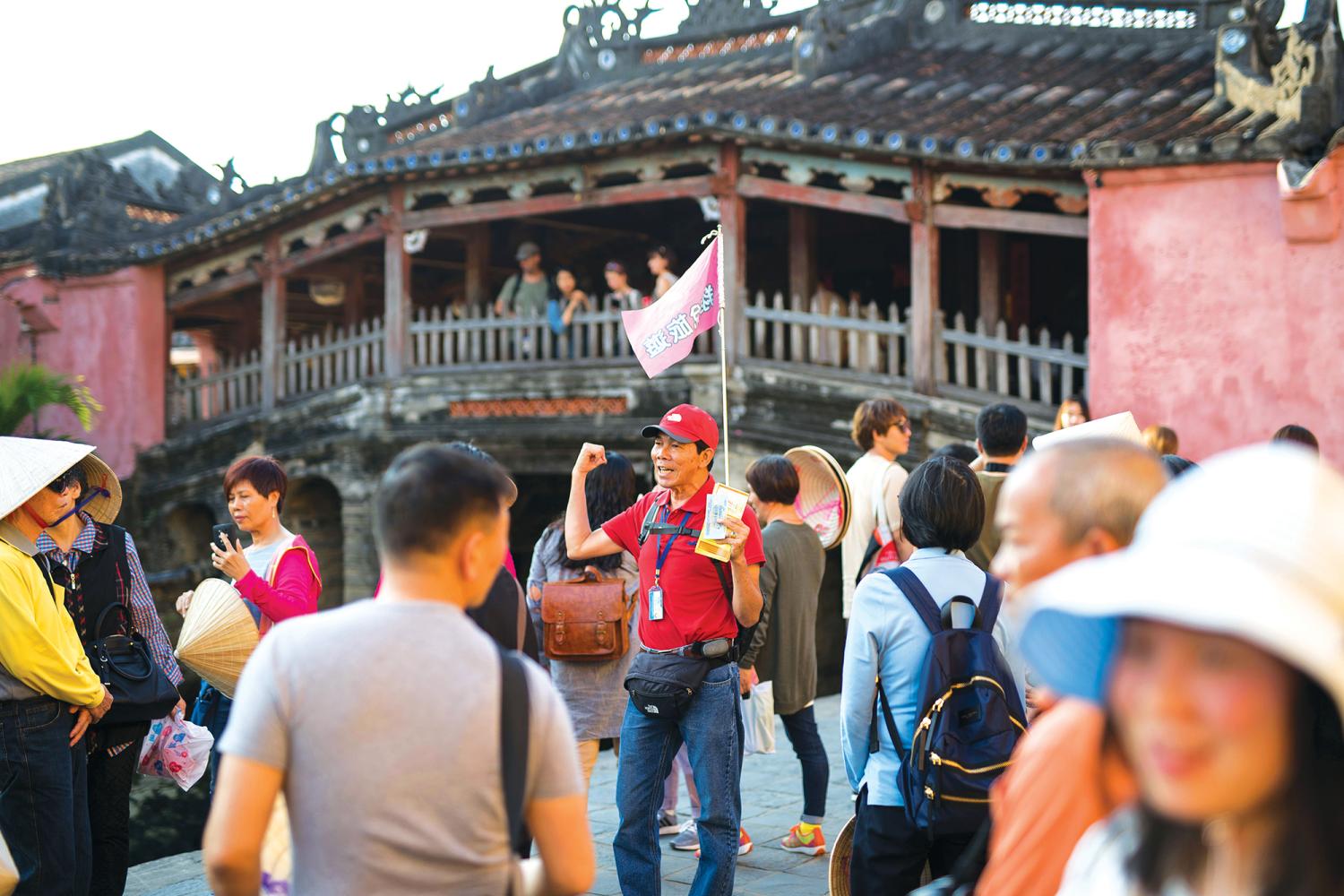 Du khách Trung Quốc lưu trú lâu và chi nhiều hơn