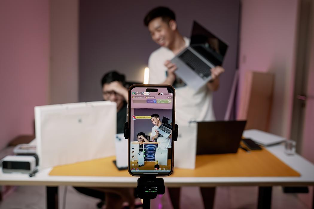 Cửa hàng trực tuyến giảm, nhưng doanh số thương mại điện tử Việt vẫn tăng gần 35%