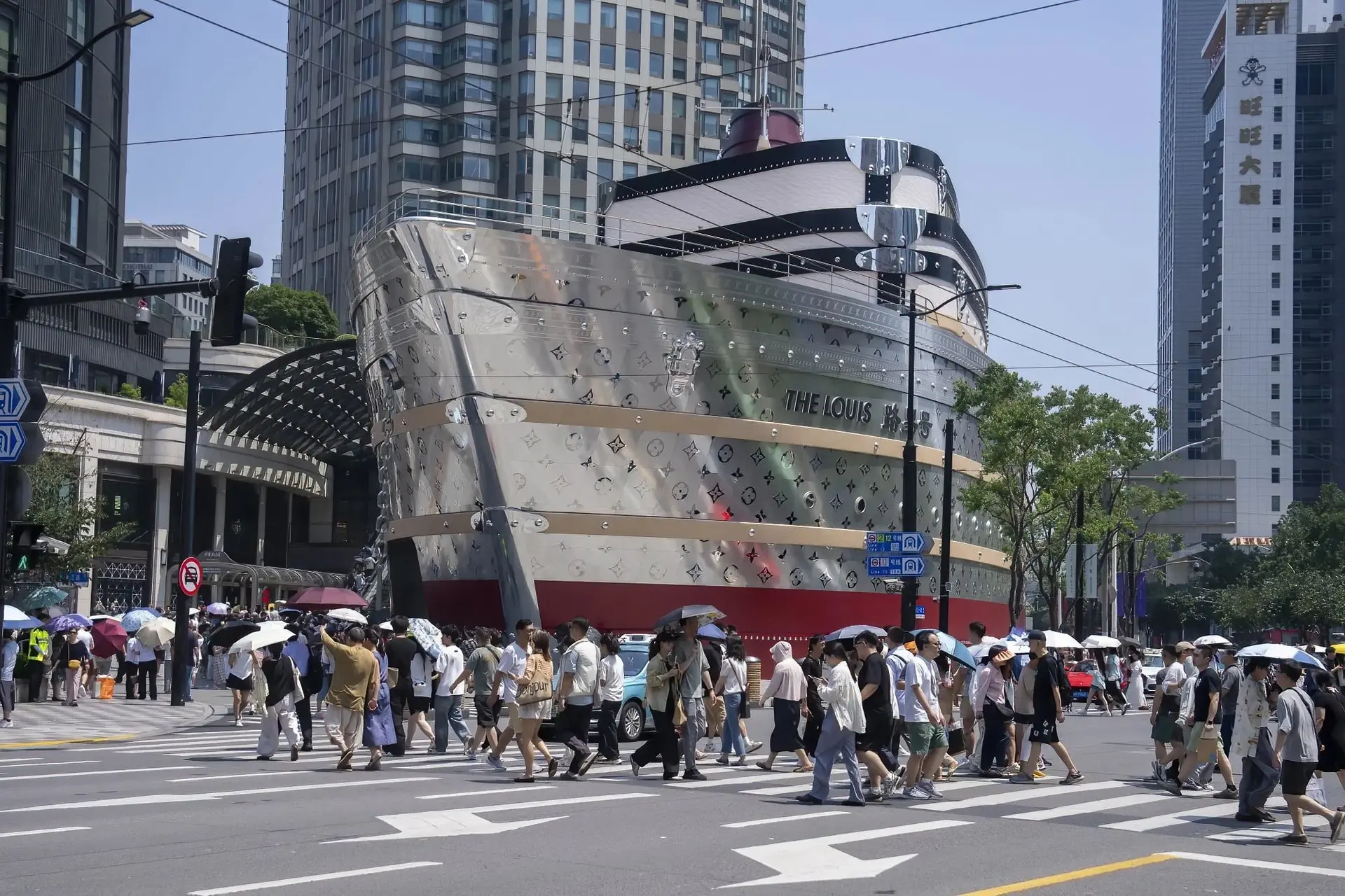 Một cửa hàng Louis Vuitton mới tại Thượng Hải vào ngày 28 tháng 6. Hình ảnh: Raul Ariano/Bloomberg 