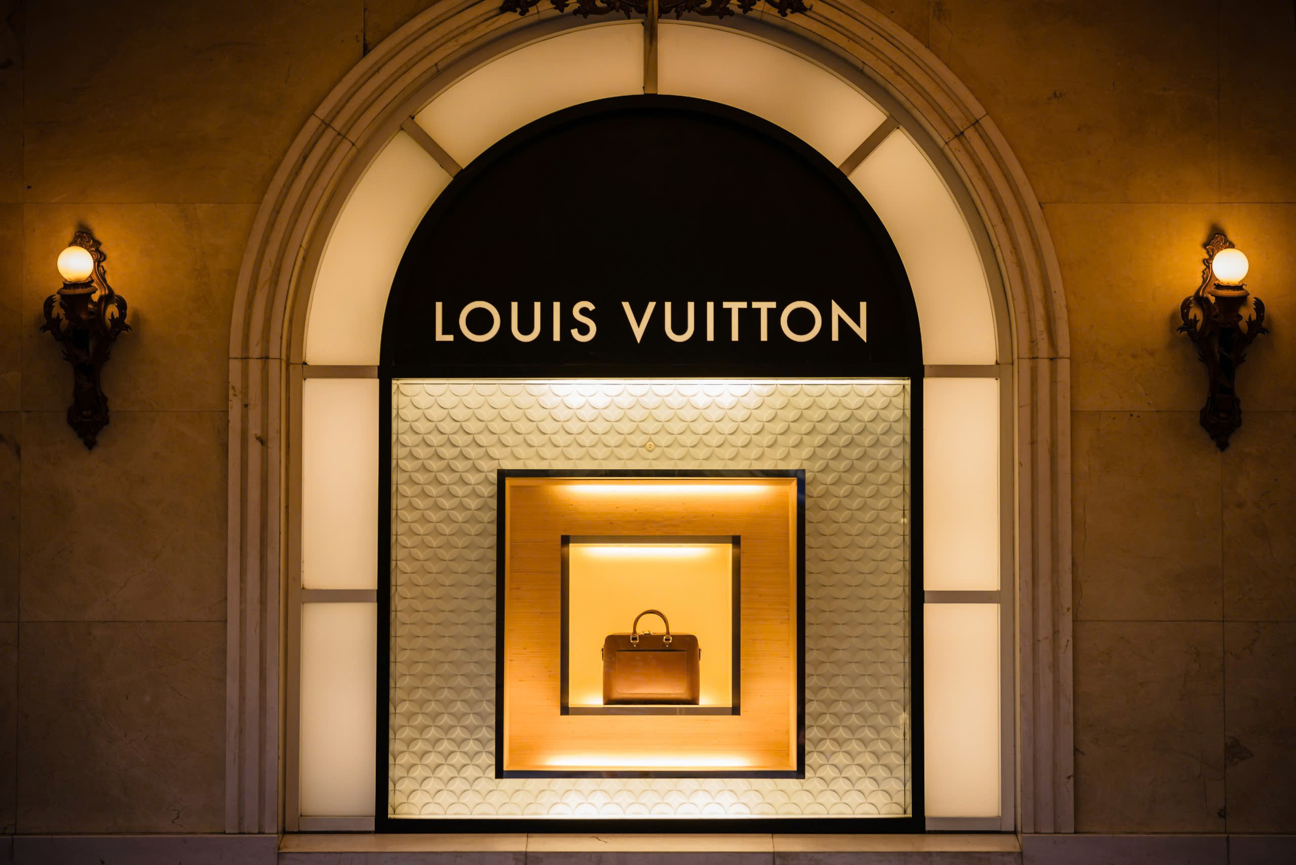 Louis-Vuitton