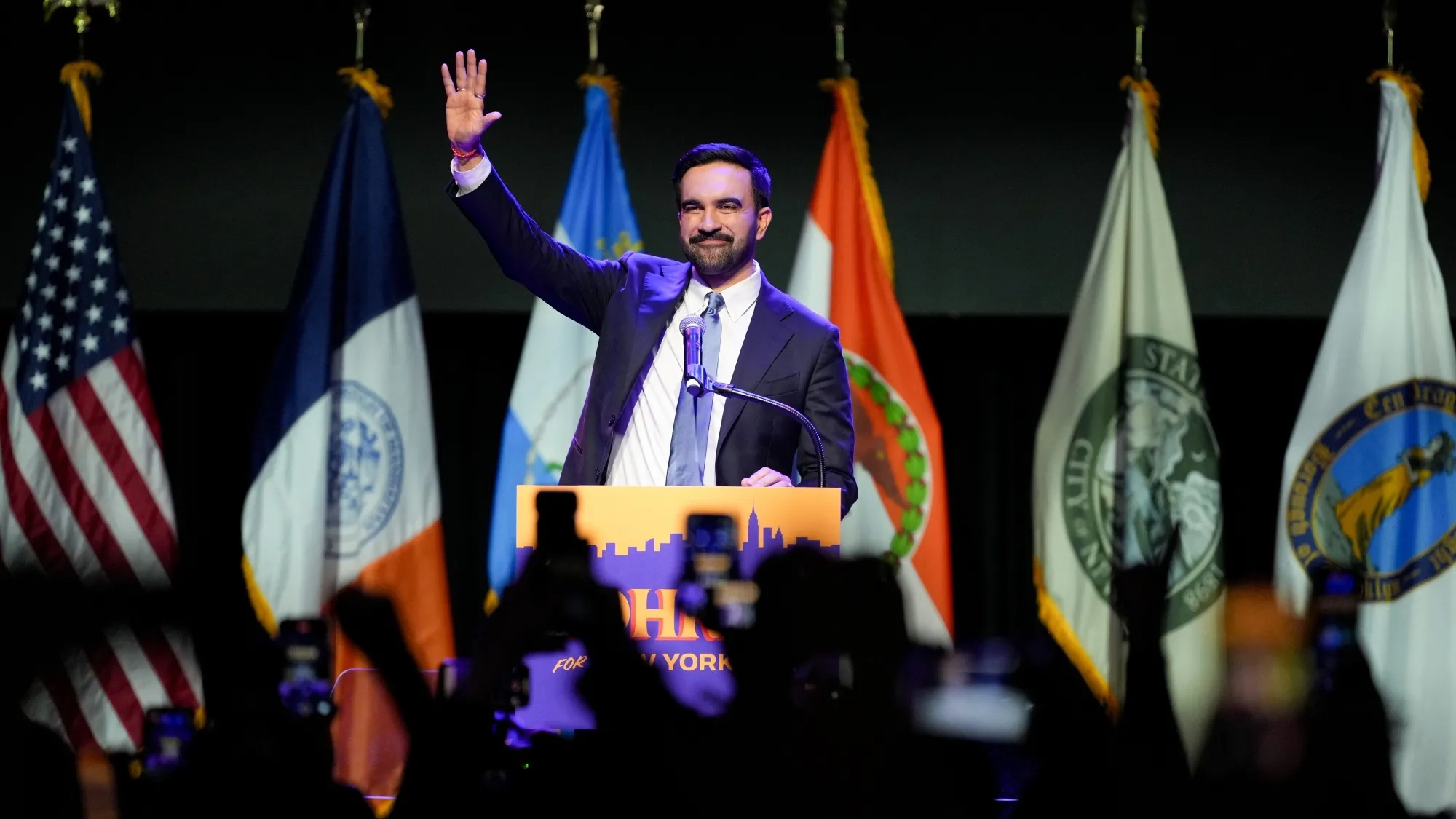 Mamdani đánh bại Cuomo trong cuộc đua vào chức Thị trưởng New York.