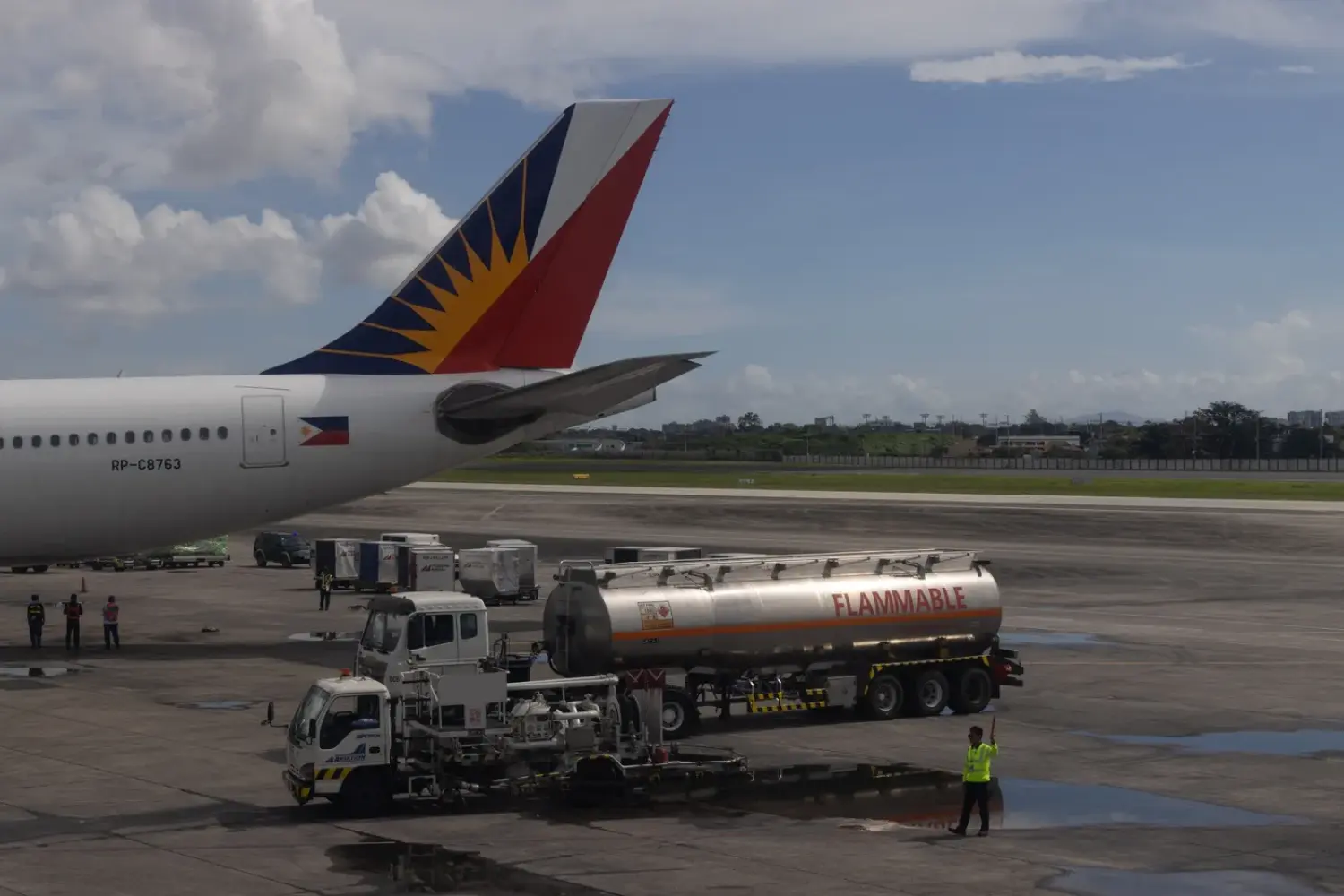 Doanh nghiệp Philippines và Thái Lan hứng đòn đau từ cú sốc dầu mỏ