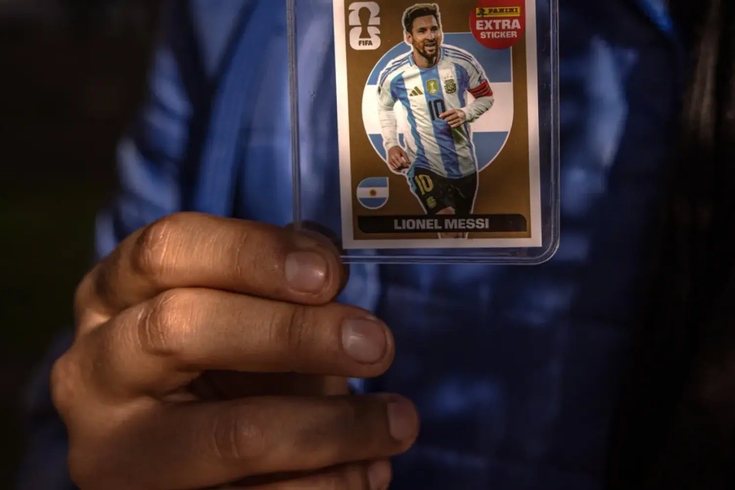 Cơn sốt sticker Messi tại Argentina khuấy động kỳ World Cup