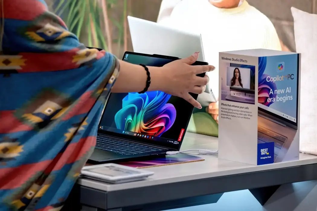 Quảng bá về tiềm năng Copilot AI, Microsoft công bố hợp đồng khủng với ngân hàng Barclays
