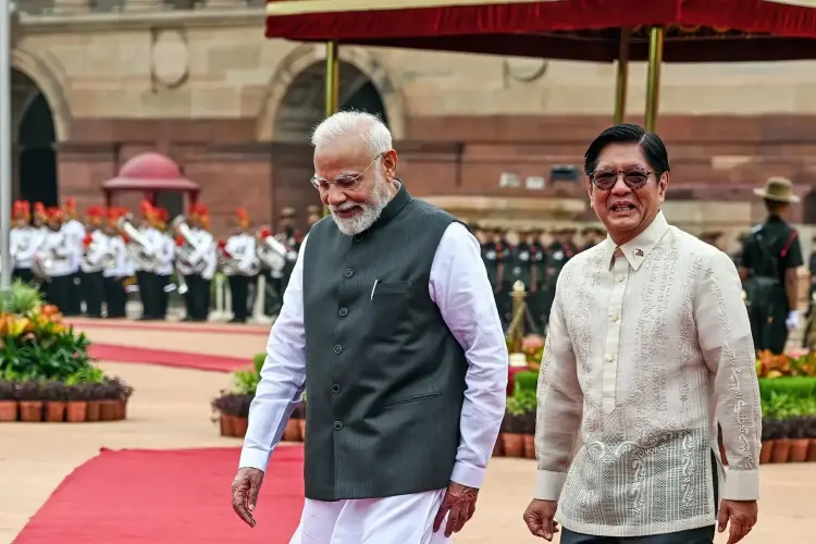 Narendra Modi và Ferdinand Marcos Jr. tại New Delhi. Hình ảnh: Prakash Singh/Bloomberg