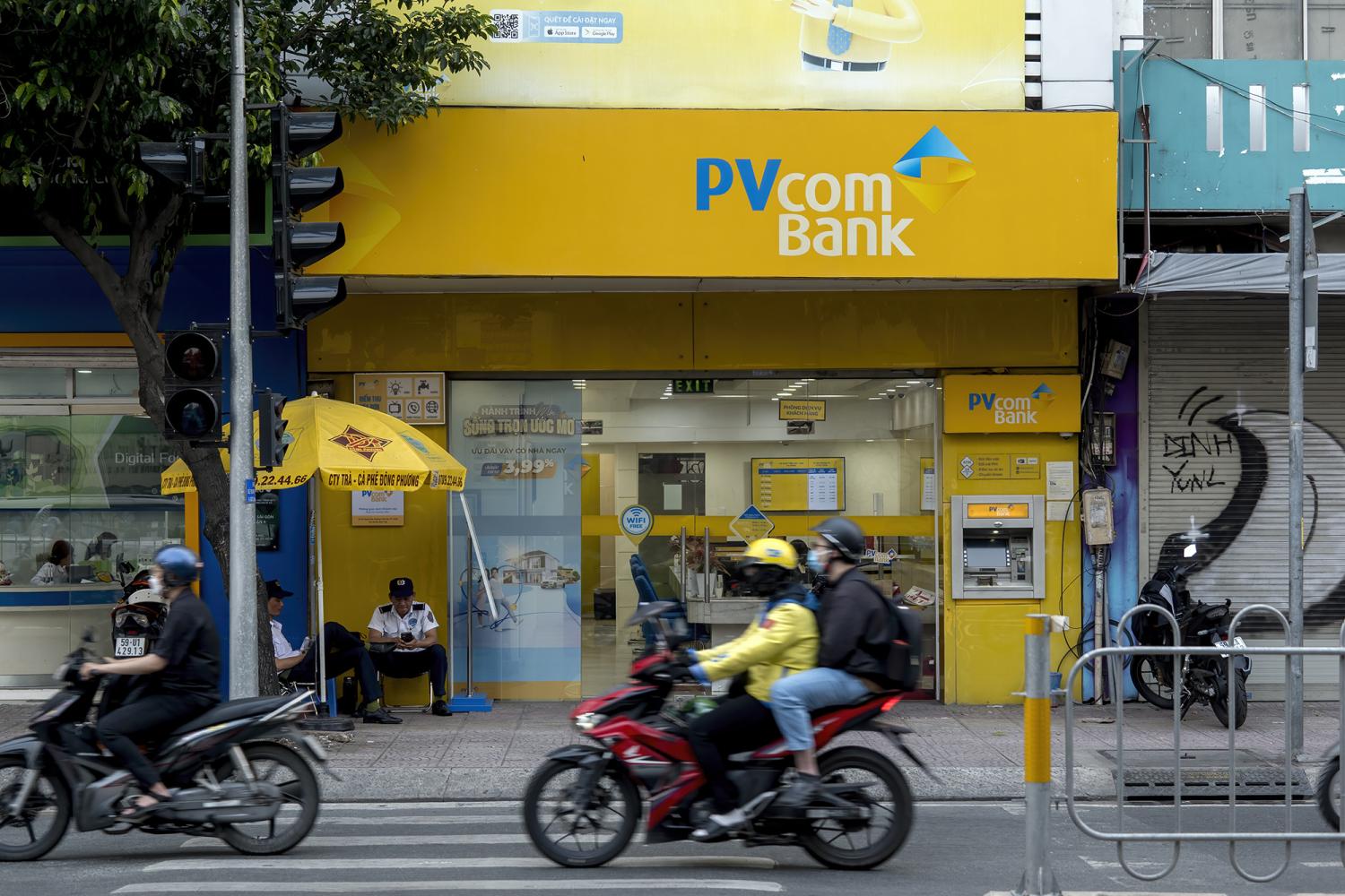 Lãi suất liên ngân hàng bật tăng trở lại 6,2%