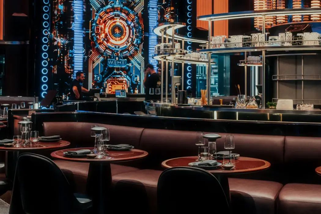 Woohoo do AI điều khiển chỉ cách tòa nhà Burj Khalifa ở Dubai vài bước chân. Nguồn: Woohoo 