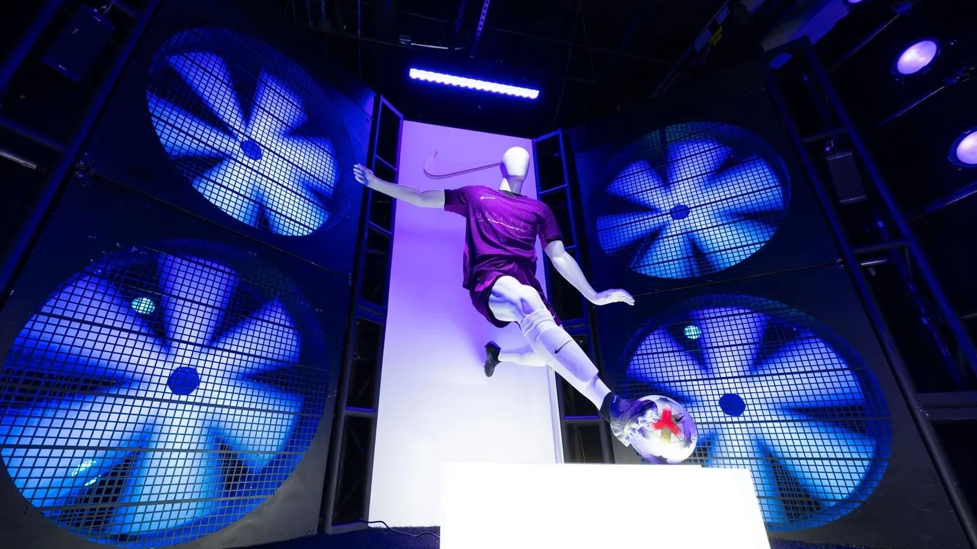 Hậu trường cuộc lột xác của Nike