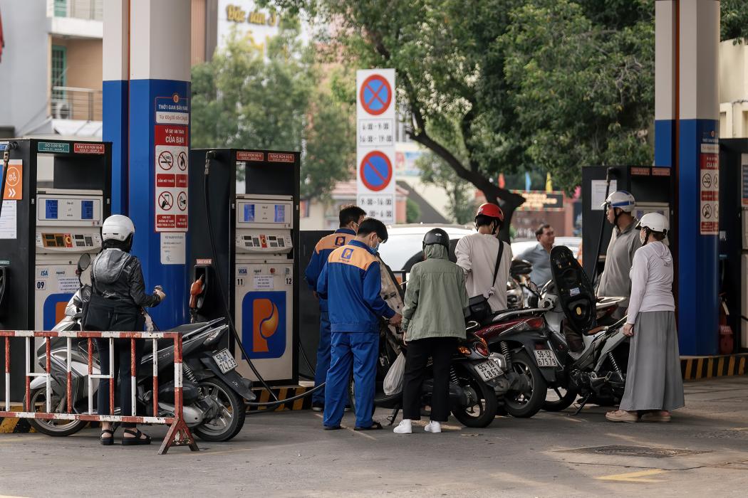 Giá xăng có thể tăng đến 4,9% trong kỳ điều hành ngày 26.2