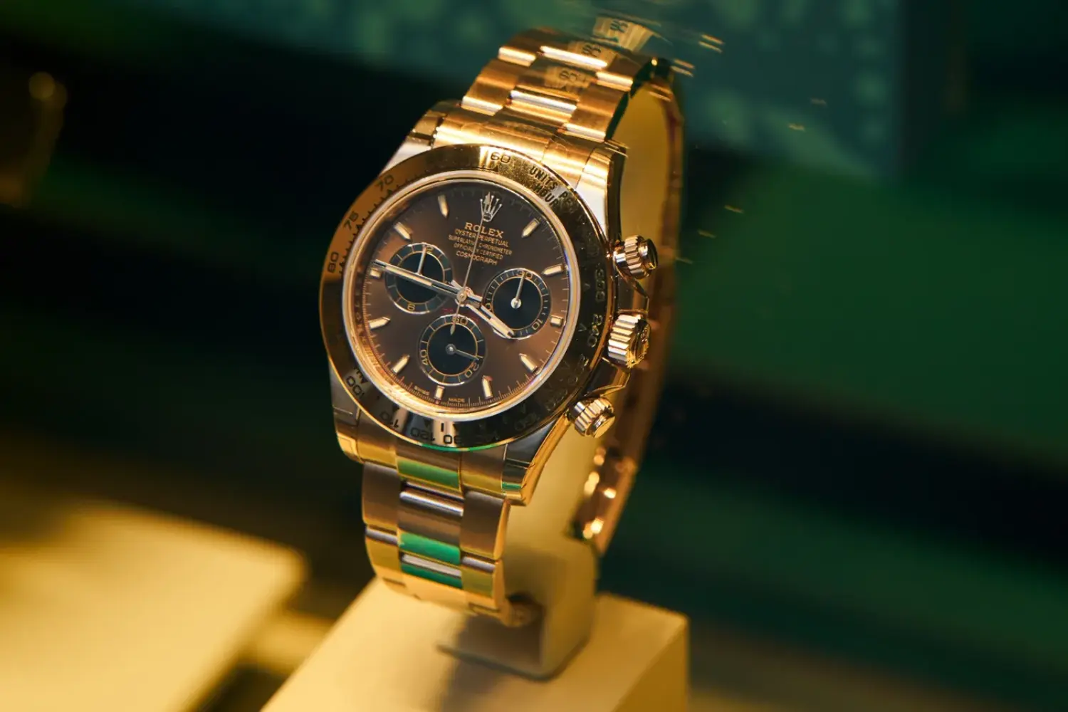 Cơ hội sưu tập Rolex vàng đã qua sử dụng khi giá giảm