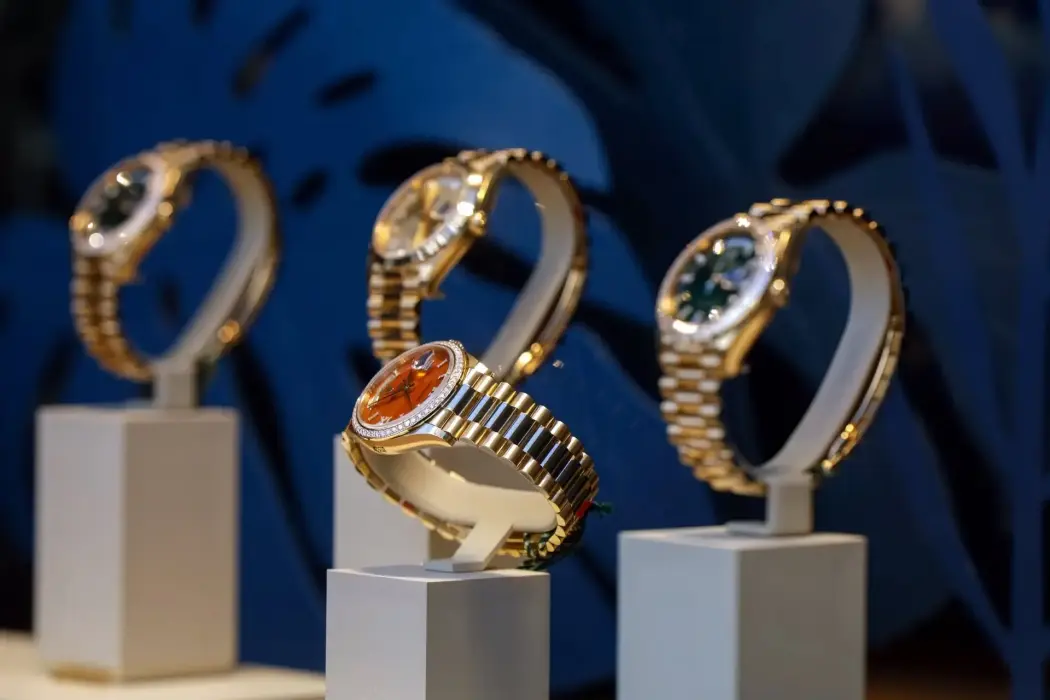 Giá vàng lập kỷ lục đẩy giá đồng hồ Rolex đã qua sử dụng tăng vọt