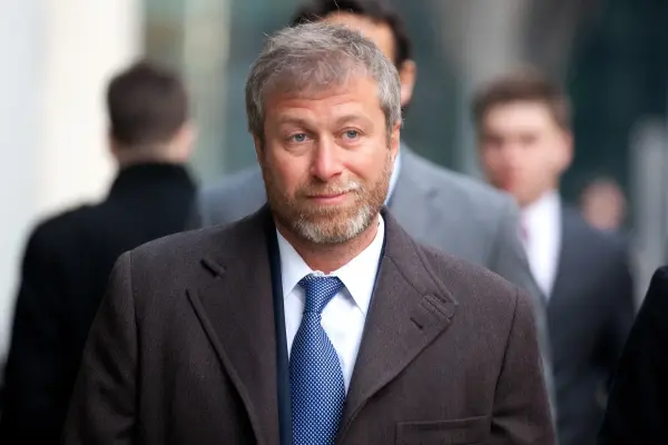 Ông chủ cũ Chelsea FC Abramovich đang là trung gian cho đàm phán Nga-Ukraine?