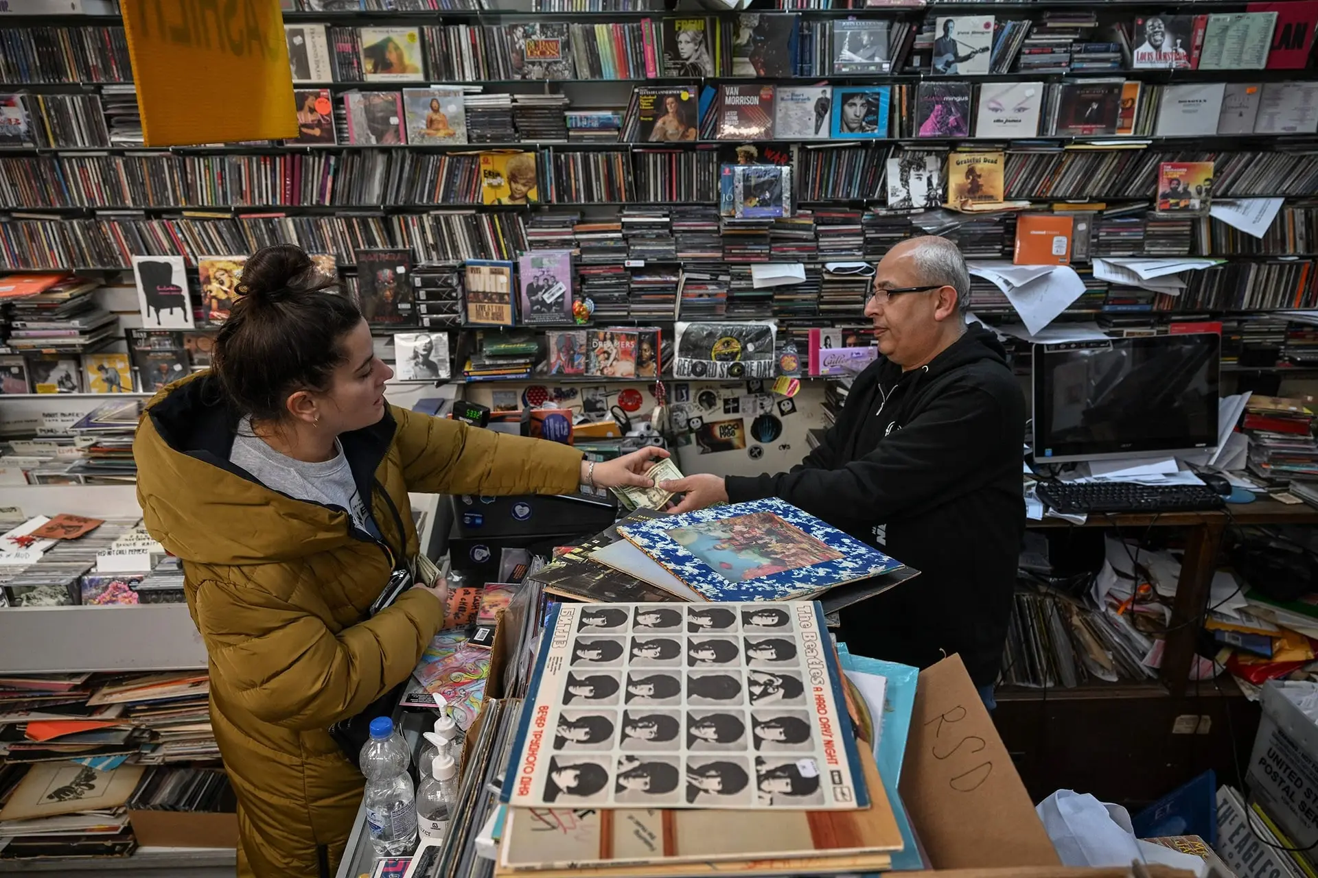 sale-vinyl