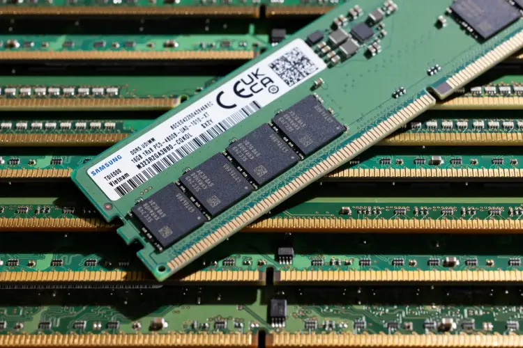 Chip nhớ của Samsung. Ảnh: SeongJoon Cho/Bloomberg