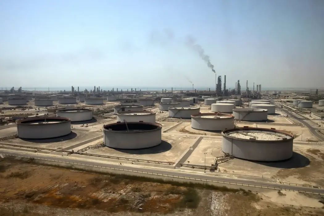 OPEC tăng sản lượng dầu khiến thế giới đối mặt nguy cơ dư cung