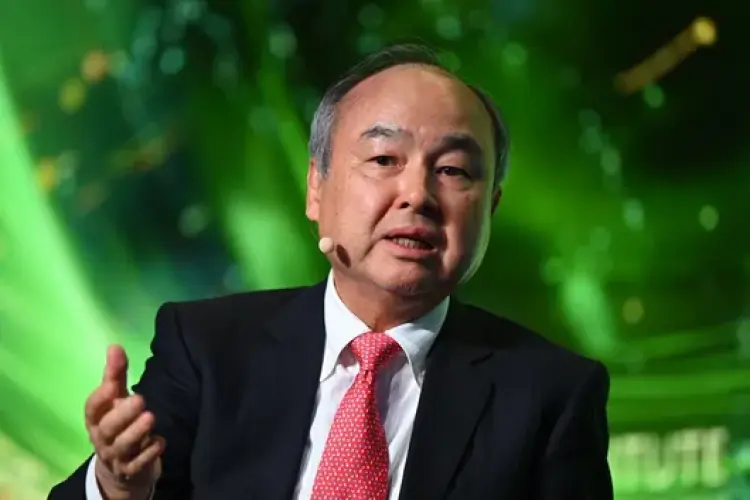 Nhà sáng lập SoftBank, ông Masayoshi Son. Ảnh: Akio Kon/Bloomberg