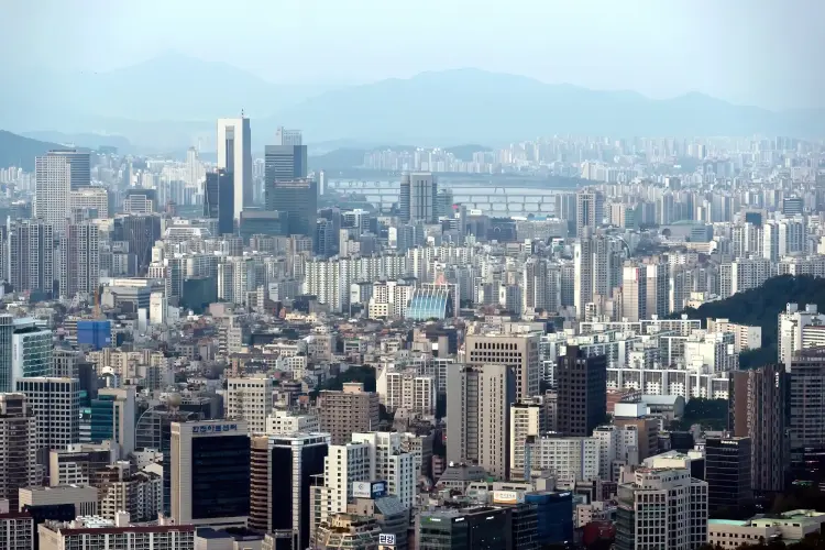 Các tòa nhà tại quận Gangnam ở Seoul, Hàn Quốc. Hình ảnh: SeongJoon Cho/Bloomberg