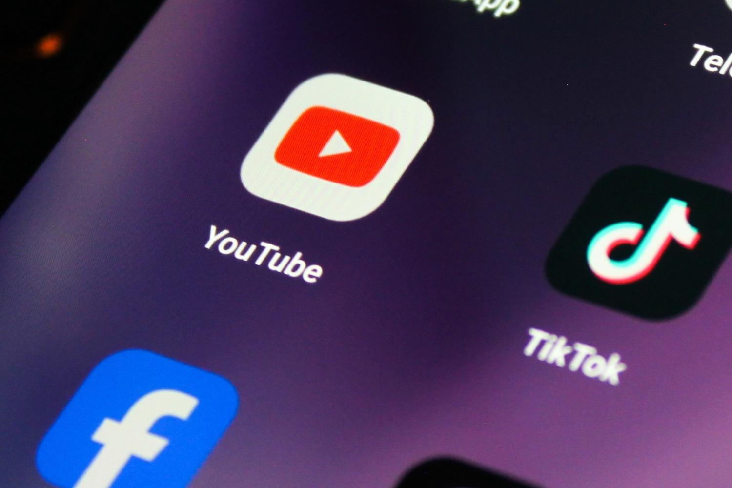 Big Tech lao đao vì các cáo buộc gây nghiện mạng xã hội cho trẻ em ra sao?