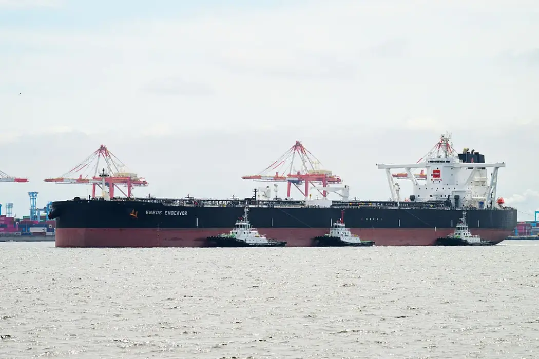 Iran tăng tấn công tàu tại Hormuz khi lượng dầu vận chuyển phục hồi