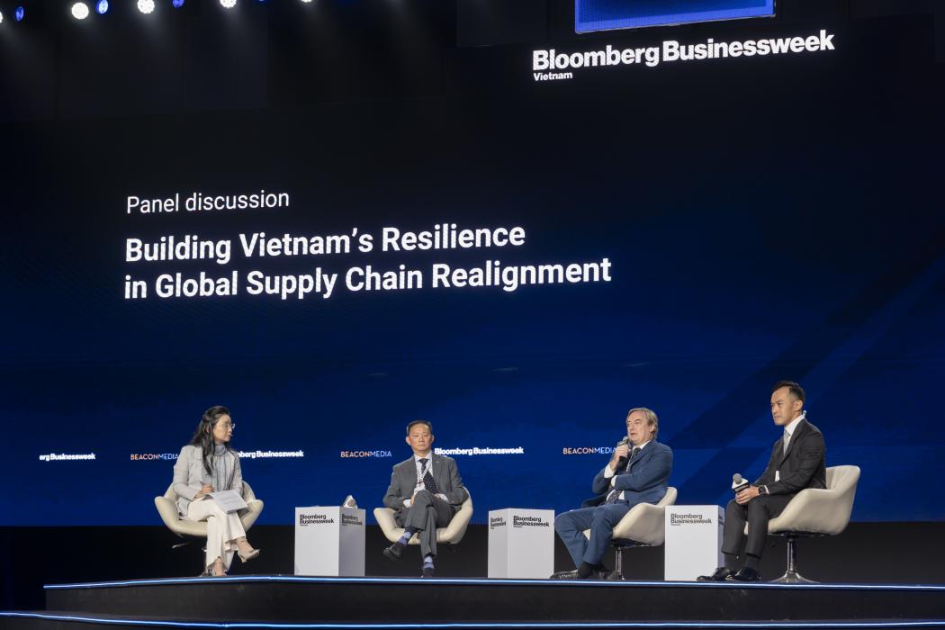 Việt Nam như "ốc đảo đầu tư" trong thế giới có nhiều bất ổn