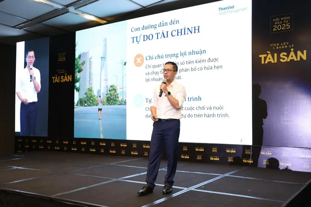 Ông Trần Vinh Quang, tổng giám đốc TVAM chia sẻ tại hội nghị Quản lý tài sản 2025. Hình ảnh: TVS cung cấp