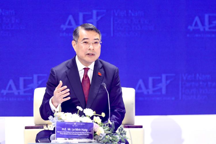 Thủ tướng Lê Minh Hưng trong phiên đối thoại tại AEF 2026. Hình ảnh: Cát Trương