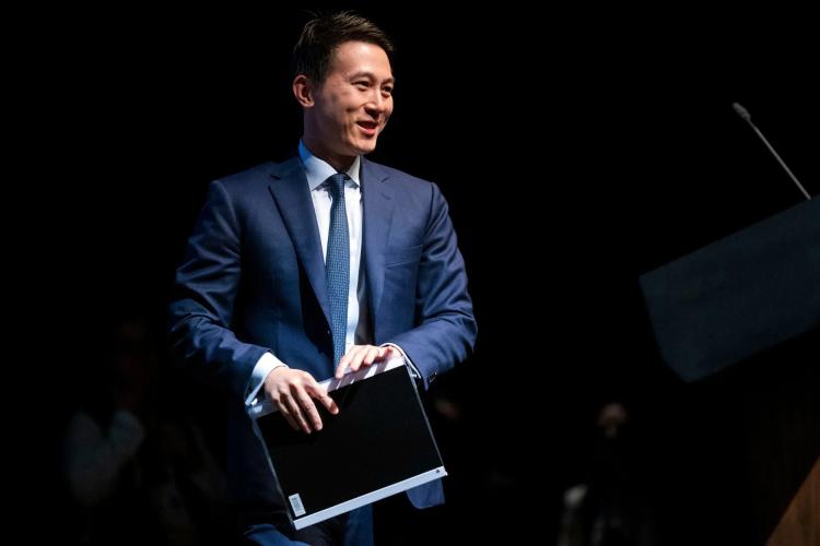 Tổng Giám đốc TikTok Shou Chew. Hình ảnh: Manuel Orbegozo/Bloomberg