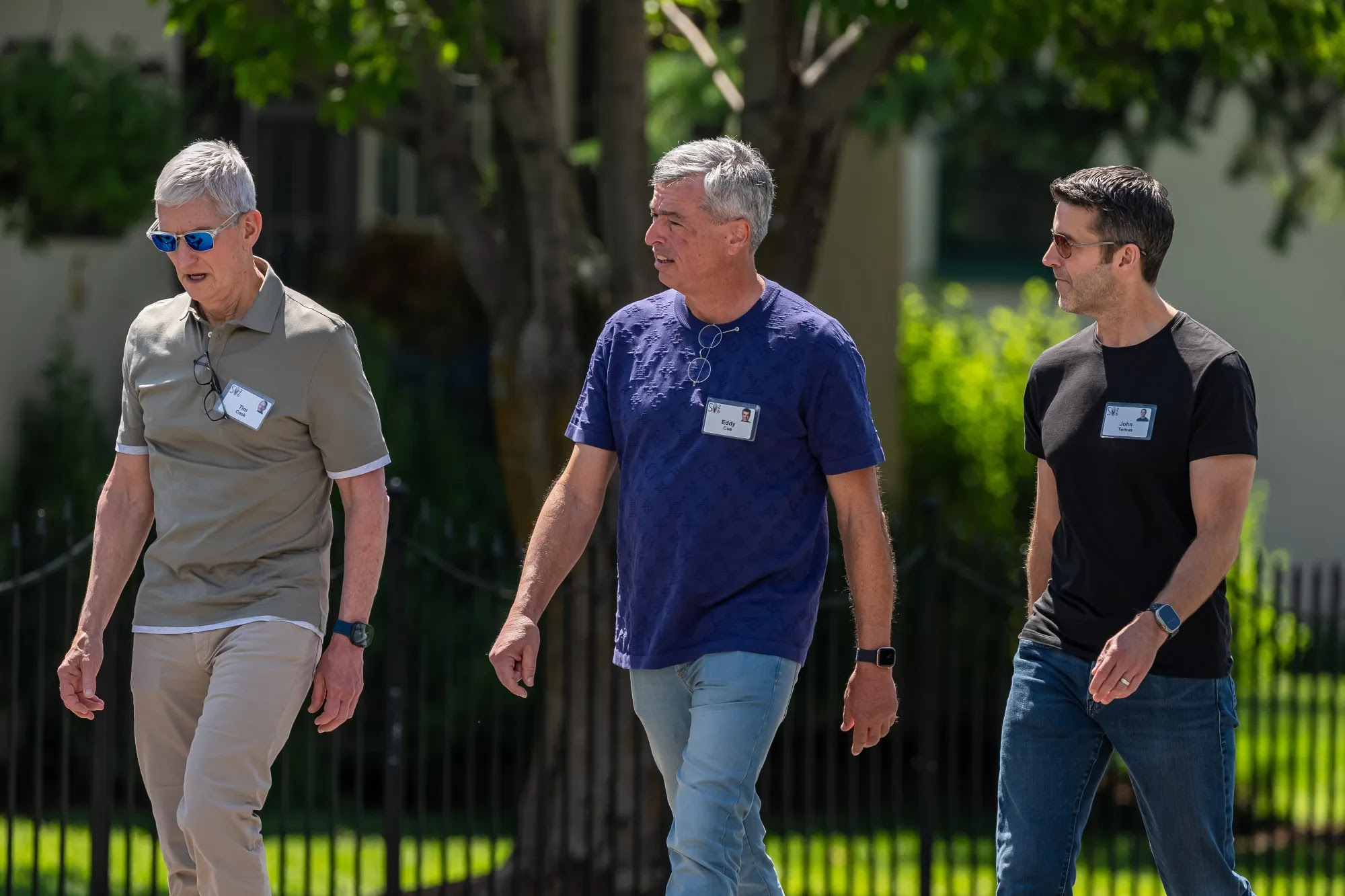 Tim Cook-1
