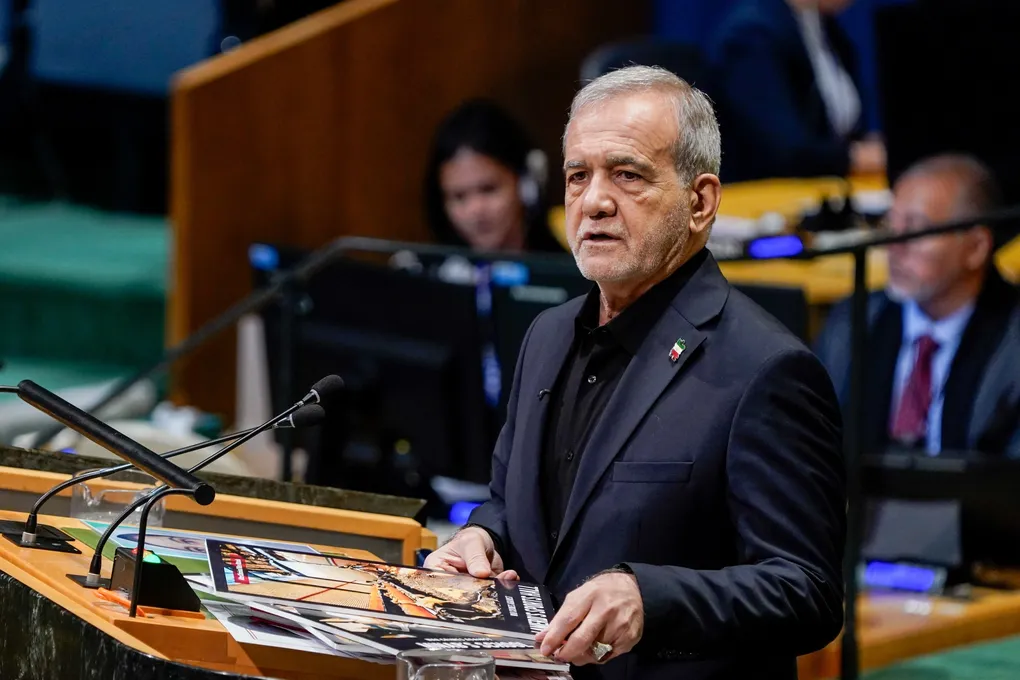 tong thong Iran Masoud Pezeshkian UNGA Anh John Lamparski Bloomberg