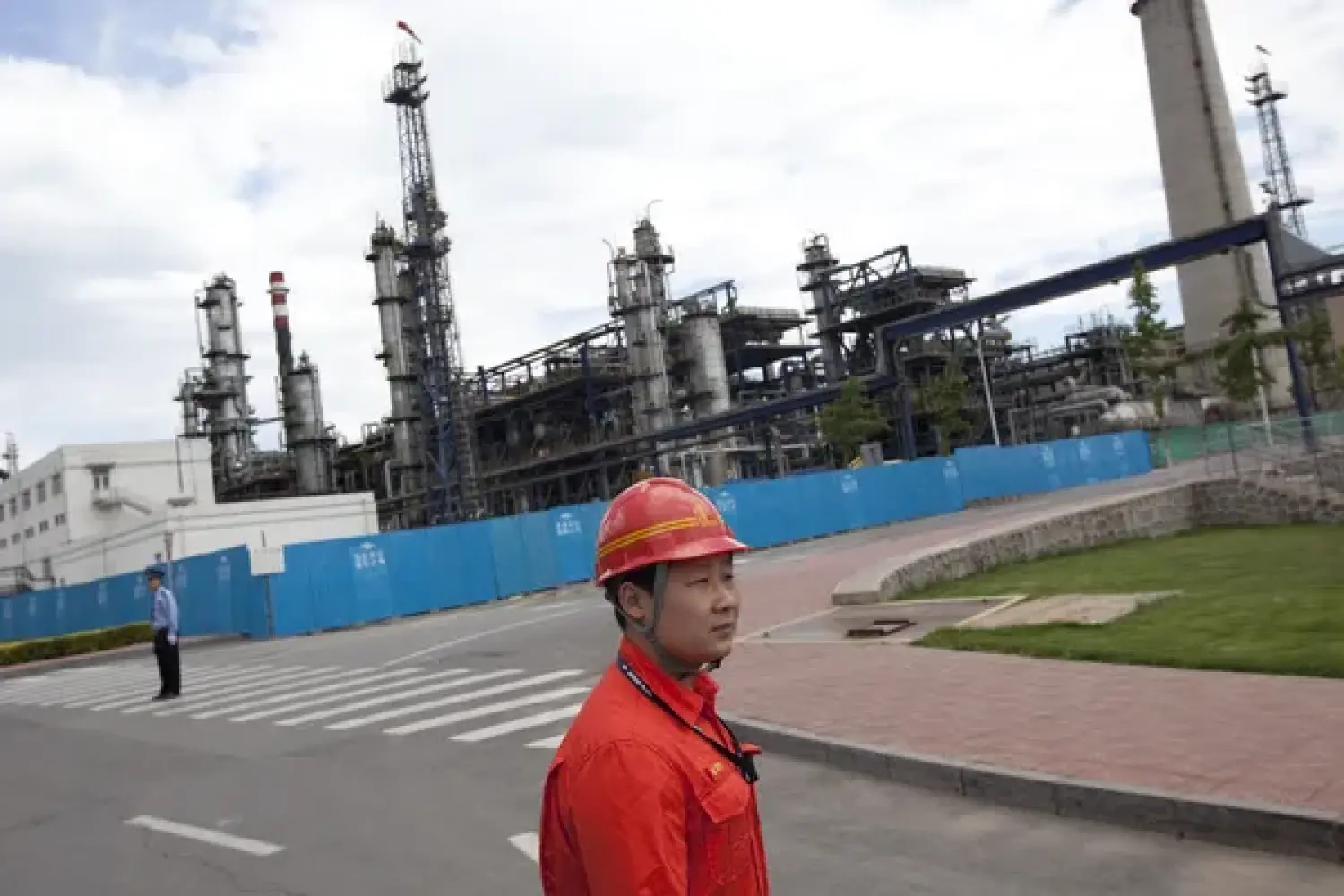 Chiến sự Iran cho thấy nhu cầu dầu yếu của Trung Quốc