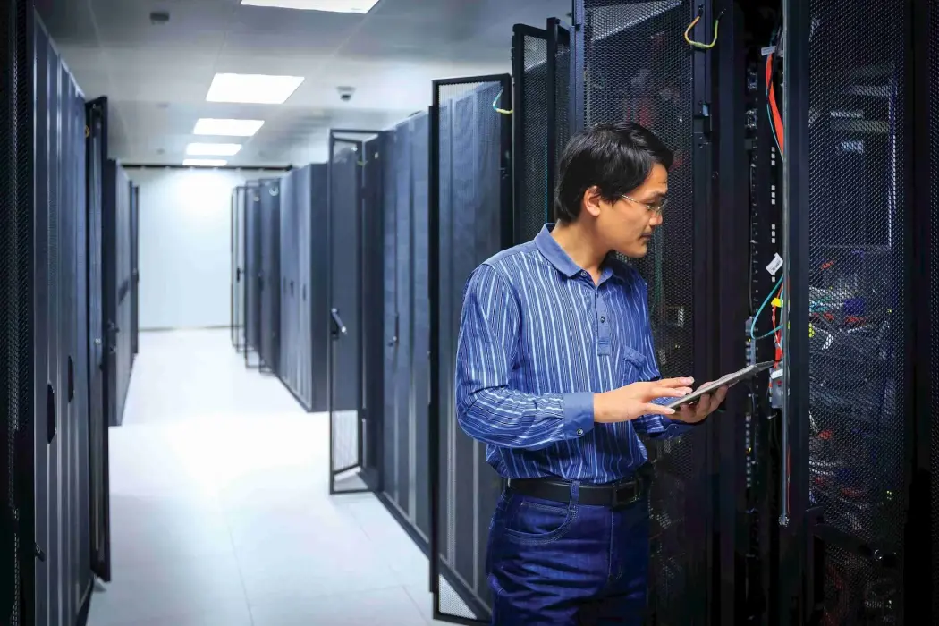 Bên trong một trung tâm dữ liệu. Hình ảnh: JLL CUNG CẤP 