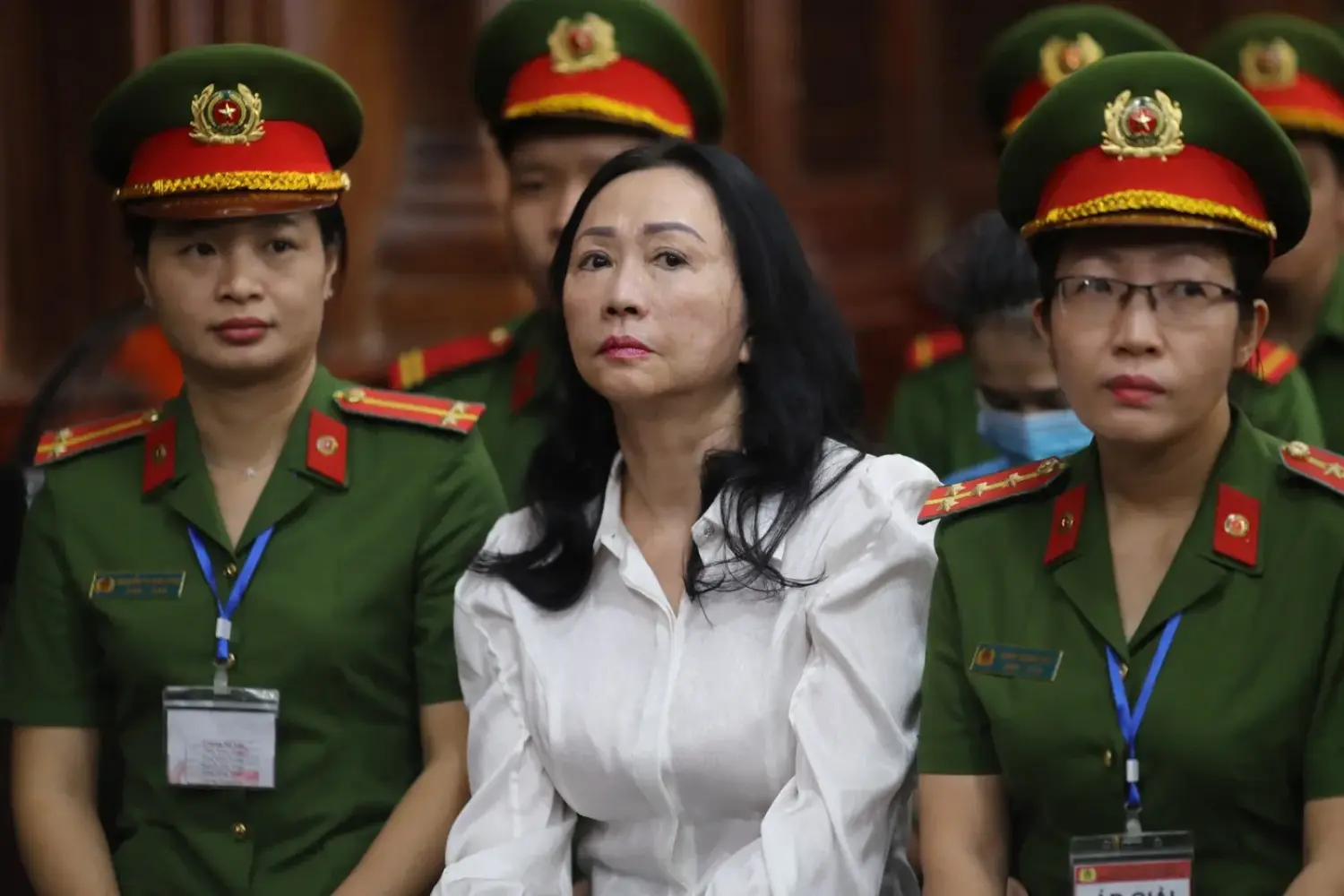 Du thuyền hạng sang của bà Trương Mỹ Lan tiếp tục không có người mua trong lần đấu giá thứ 5