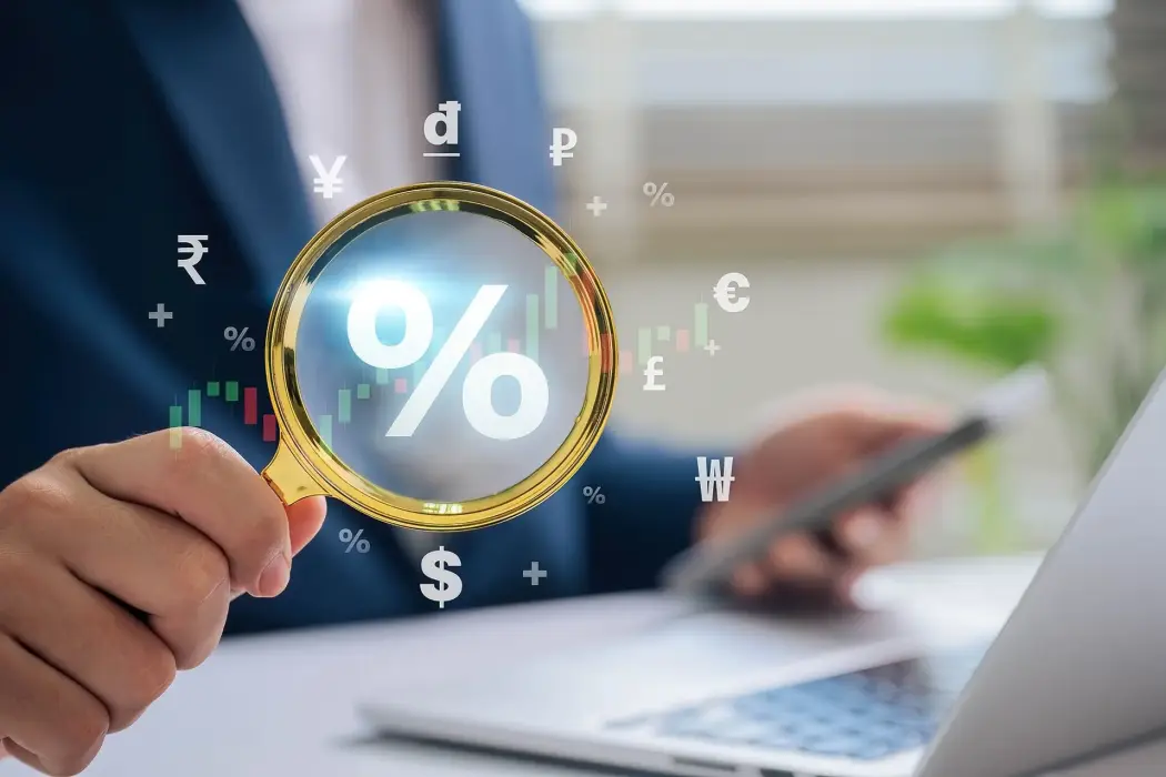 Chuyên gia HSBC: Trước biến động tỉ giá đừng để “mất bò mới lo làm chuồng”