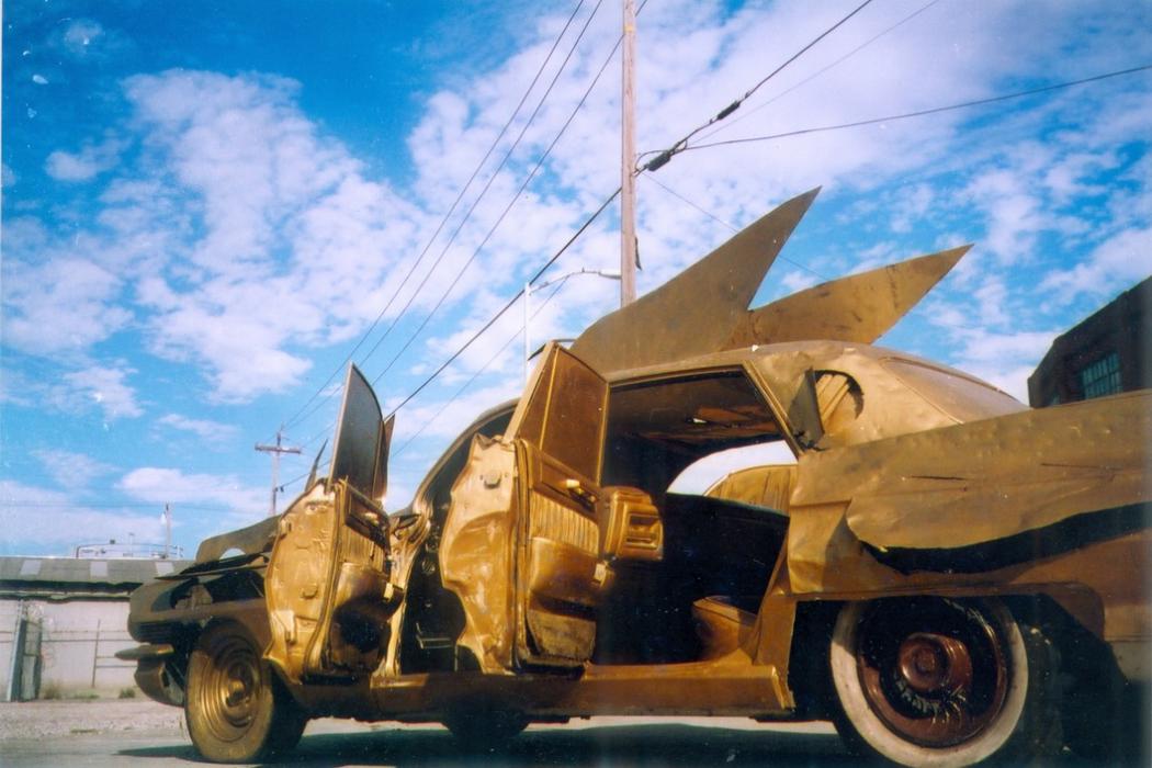 Xe cộ, bãi giữa và âm thanh phố thị