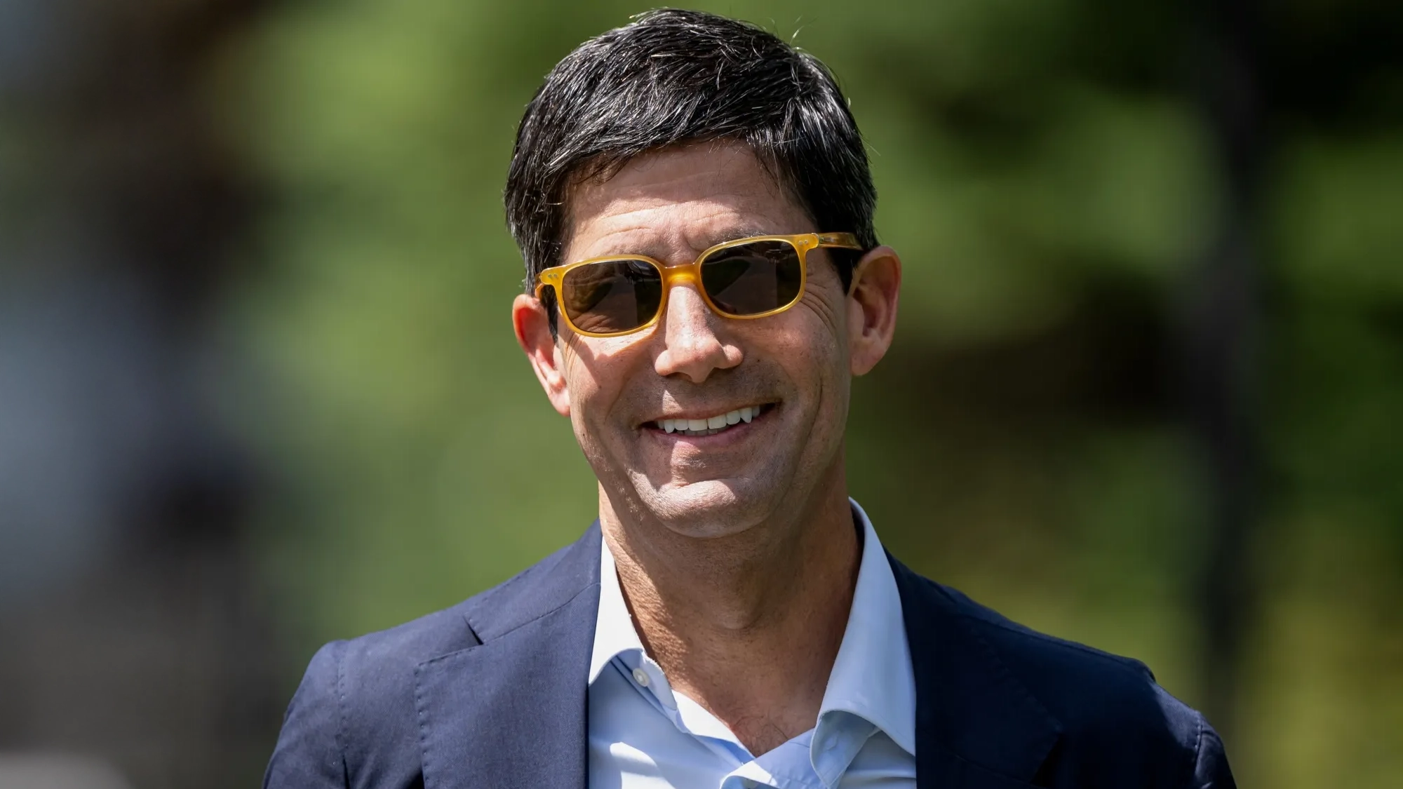 Video thumb Kevin Warsh Vertical