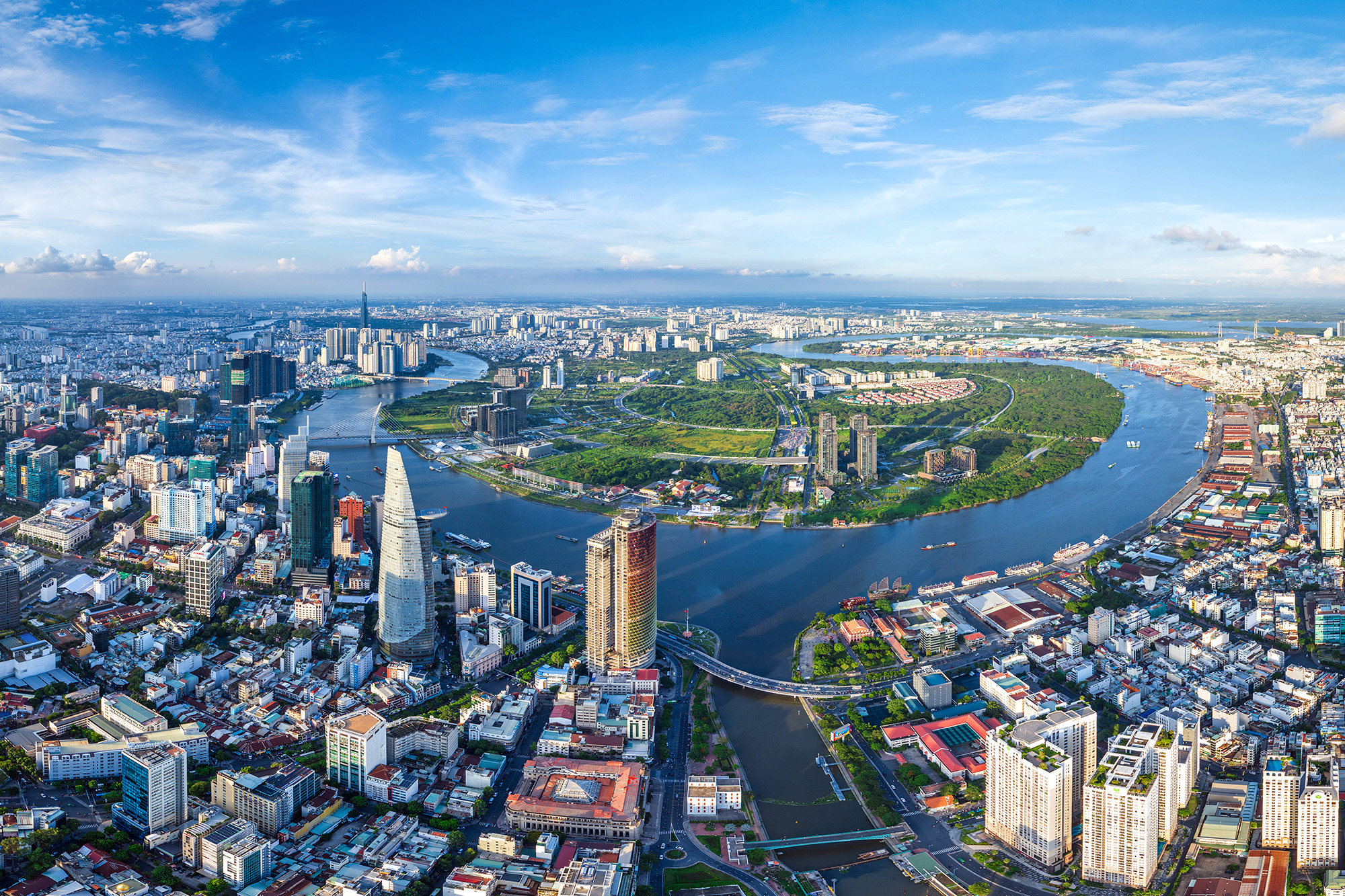 Vietnam Hcm bds_Shutterstock 02