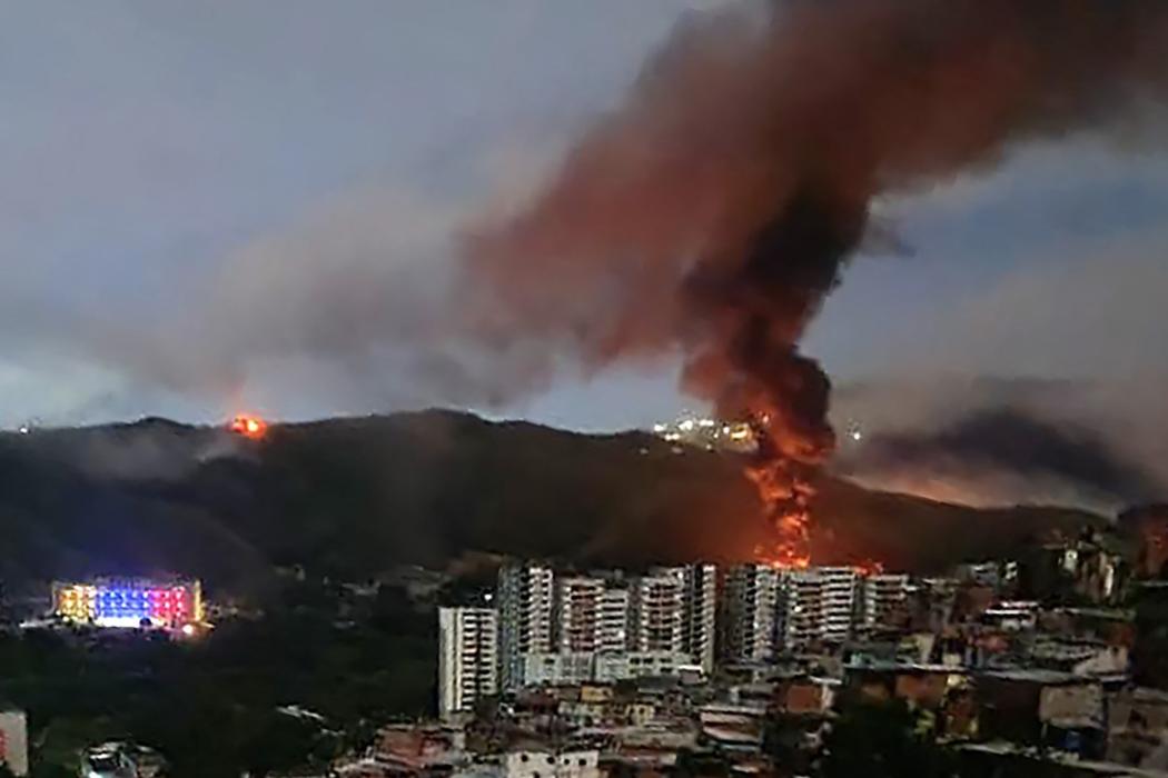 Mỹ bắt giữ Tổng thống Maduro sau các cuộc không kích vào Venezuela