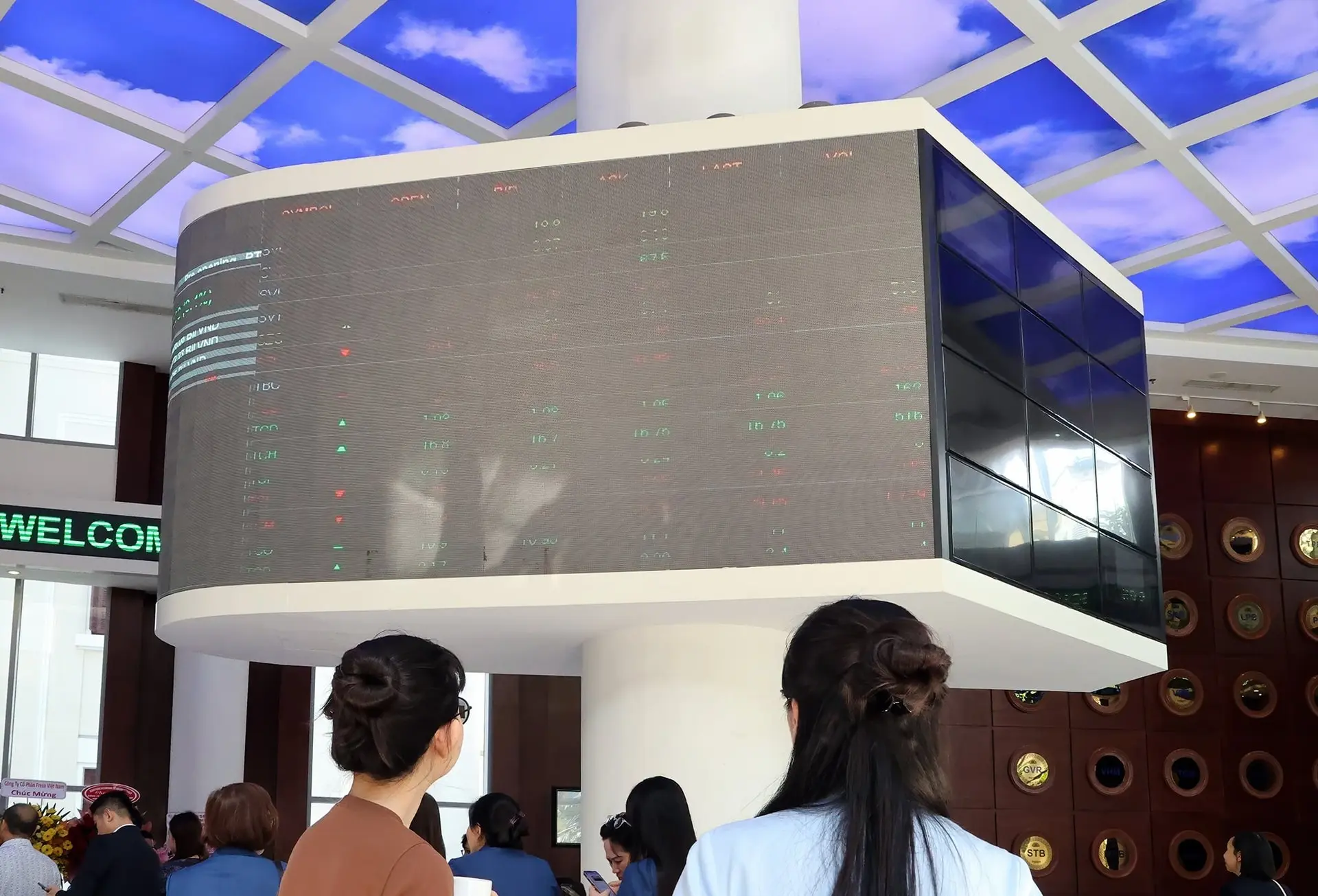 vna_potal_suc_hap_dan_cua_thi_truong_chung_khoan_sau_thoi_diem_go-live_krx___8010335