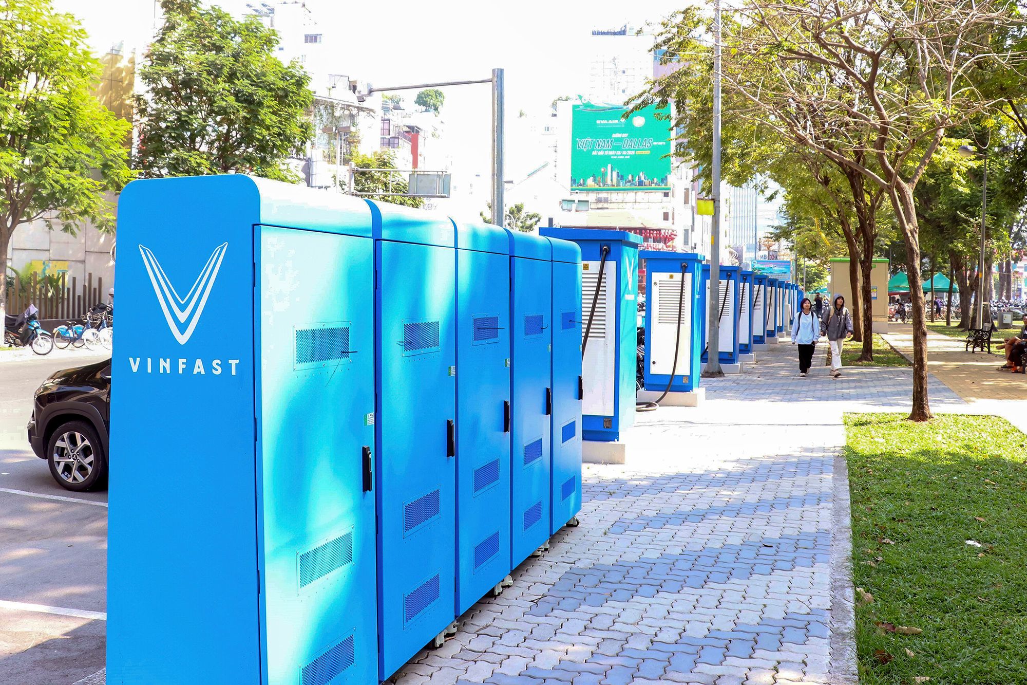 vna_potal_thanh_pho_ho_chi_minh_trien_khai_lap_dat_tu_doi_pin_cho_xe_may_dien_8561785