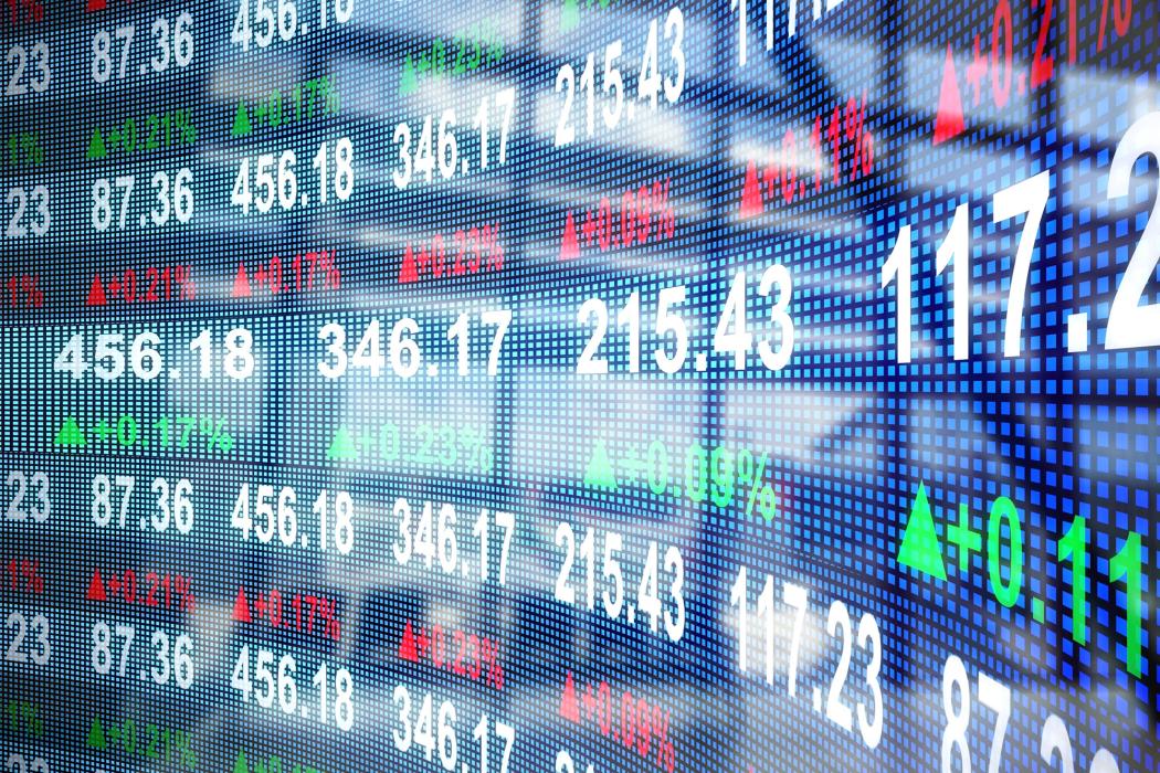 Áp lực chốt lời vẫn còn, cơ hội nào cho VN-Index ở vùng 1.840?