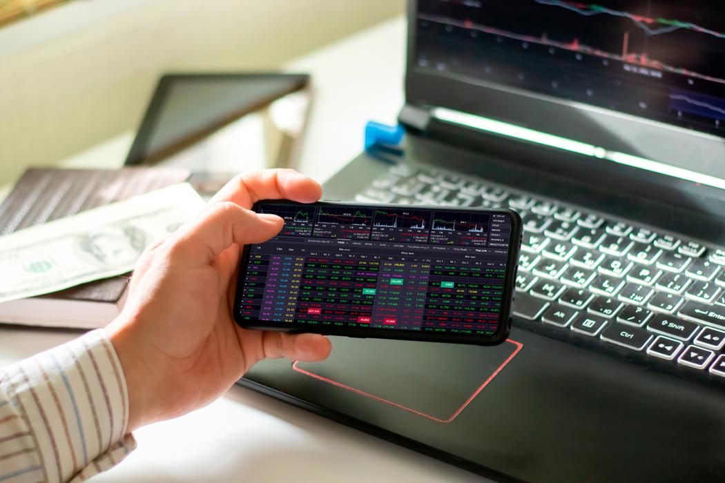 Tăng điểm đi cùng thanh khoản tăng, VN-Index có một tuần khởi sắc. Nguồn: Shutterstock 