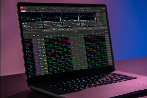 Giá dầu tăng bốn ngày liên tiếp, áp lực điều chỉnh tiếp tục chi phối VN-Index