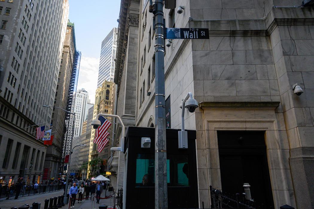 Điều gì giúp bạn giành được công việc đầu tiên trên Wall Street?