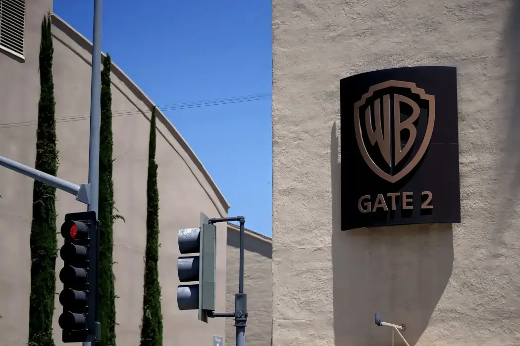 Village Roadshow hoãn tranh chấp 100 triệu USD với Warner Bros.